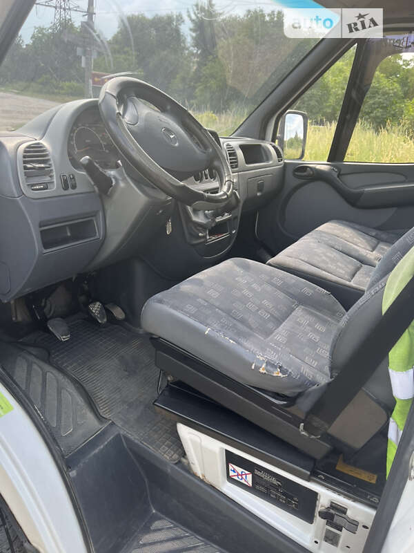 Вантажний фургон Mercedes-Benz Sprinter 2005 в Кам'янець-Подільському