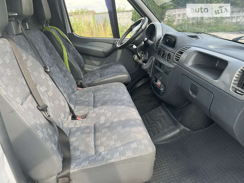 Вантажний фургон Mercedes-Benz Sprinter 2005 в Кам'янець-Подільському