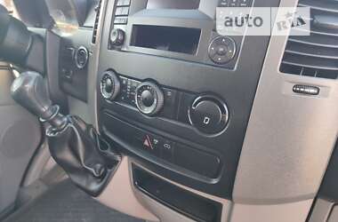 Грузовой фургон Mercedes-Benz Sprinter 2015 в 