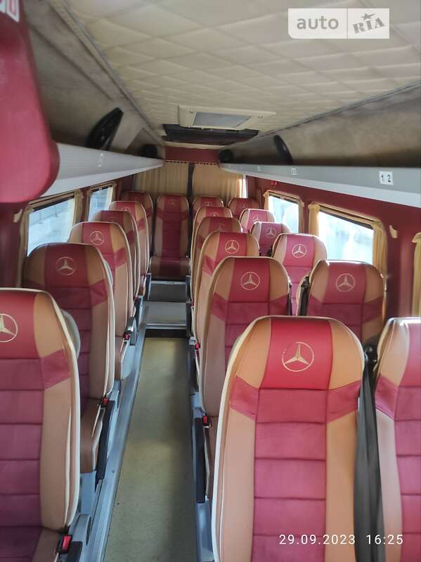 Туристический / Междугородний автобус Mercedes-Benz Sprinter 2012 в Сумах