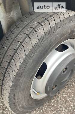 Грузовой фургон Mercedes-Benz Sprinter 2005 в 