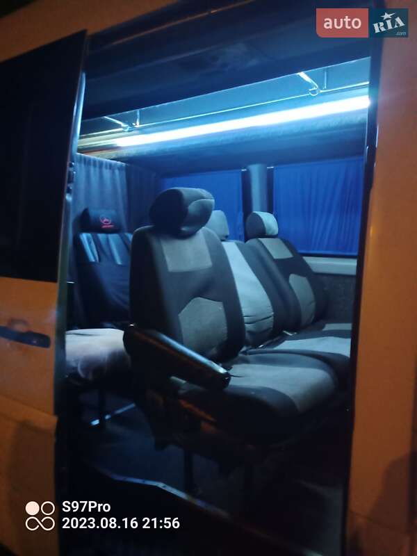 Мікроавтобус Mercedes-Benz Sprinter 2002 в Хусті