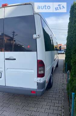 Микроавтобус Mercedes-Benz Sprinter 2005 в 
