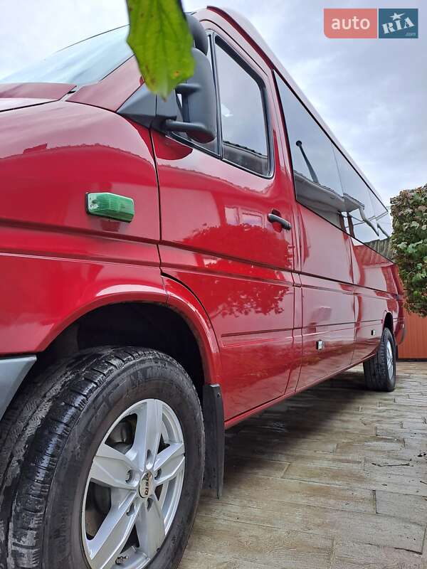 Микроавтобус Mercedes-Benz Sprinter 2002 в Новоселице