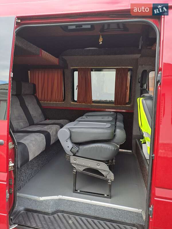 Микроавтобус Mercedes-Benz Sprinter 2002 в Новоселице