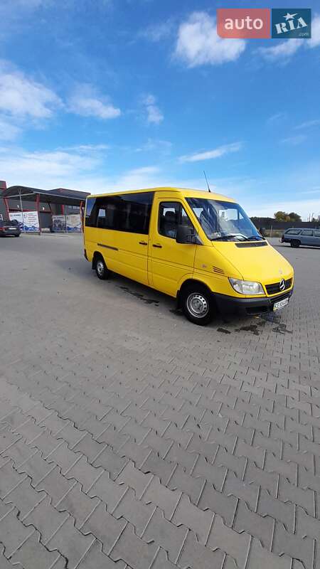 Mercedes-Benz Sprinter 2004