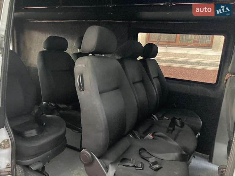 Микроавтобус Mercedes-Benz Sprinter 2006 в Иршаве