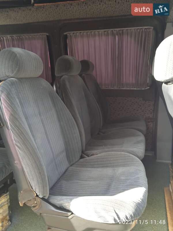 Микроавтобус Mercedes-Benz Sprinter 2002 в Николаеве