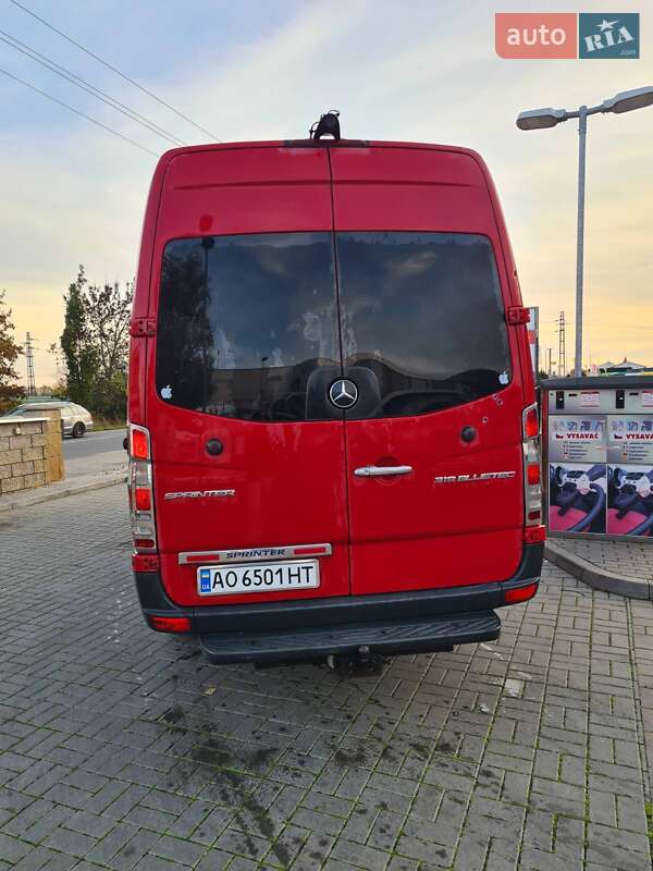 Мікроавтобус Mercedes-Benz Sprinter 2014 в Тячеві