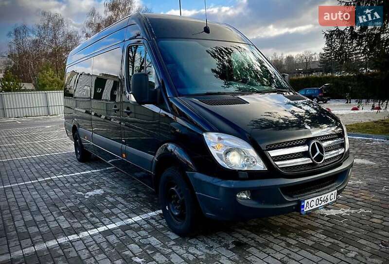 Mercedes-Benz Sprinter 2012