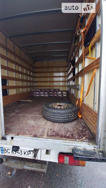 Грузовой фургон Mercedes-Benz Sprinter 2004 в Львове