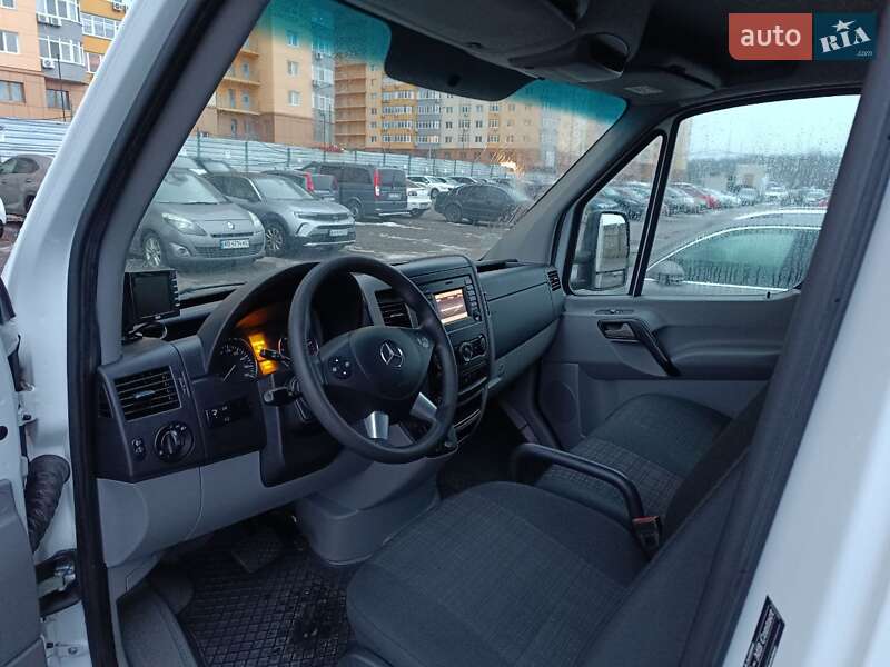 Вантажний фургон Mercedes-Benz Sprinter 2016 в Києві