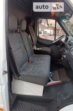 Вантажний фургон Mercedes-Benz Sprinter 2005 в Чернівцях