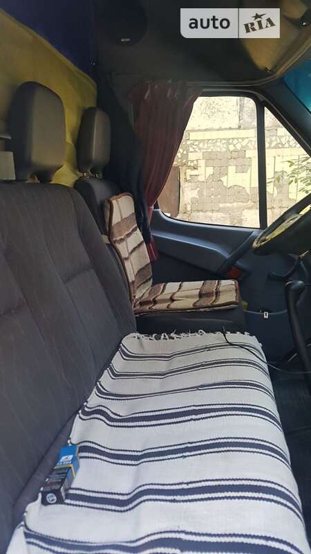 Грузовой фургон Mercedes-Benz Sprinter 1999 в Добровеличковке