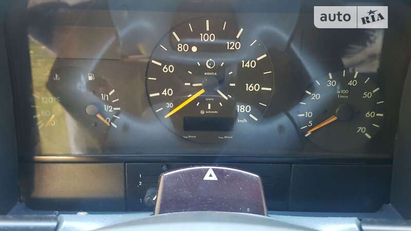 Грузовой фургон Mercedes-Benz Sprinter 1999 в Добровеличковке
