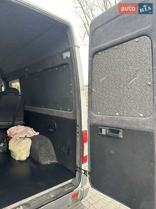 Микроавтобус Mercedes-Benz Sprinter 2003 в Косове фото 14 Микроавтобус Mercedes-Benz Sprinter 2003 в Косове