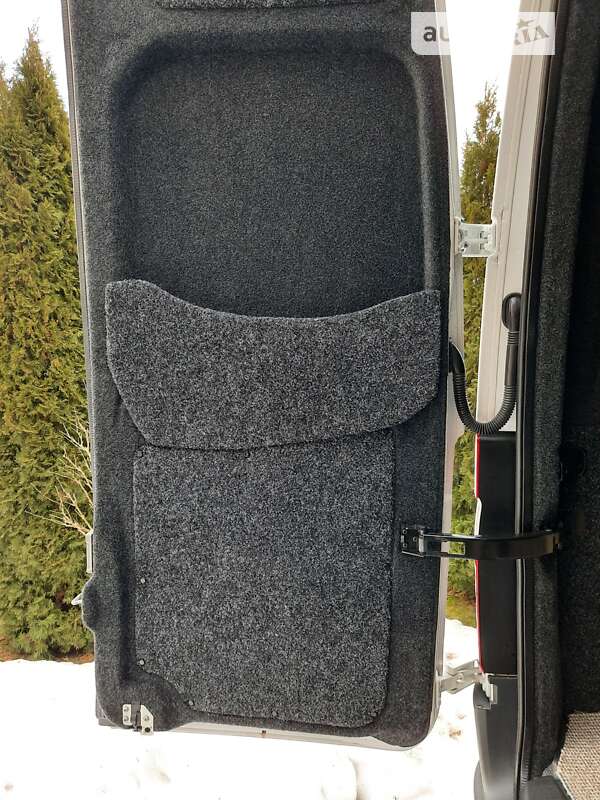 Мікроавтобус Mercedes-Benz Sprinter 2018 в Ужгороді фото 33 Мікроавтобус Mercedes-Benz Sprinter 2018 в Ужгороді