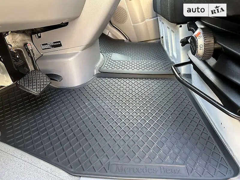 Мікроавтобус Mercedes-Benz Sprinter 2018 в Ужгороді фото 19 Мікроавтобус Mercedes-Benz Sprinter 2018 в Ужгороді