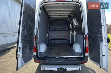 Грузовой фургон Mercedes-Benz Sprinter 2019 в 