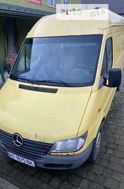 Грузовой фургон Mercedes-Benz Sprinter 2002 в Ужгороде