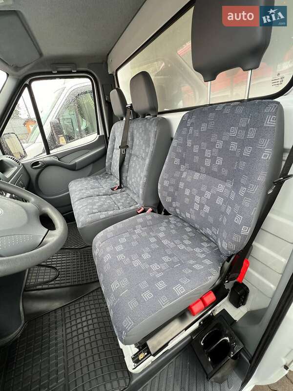 Грузовой фургон Mercedes-Benz Sprinter 2004 в Хусте