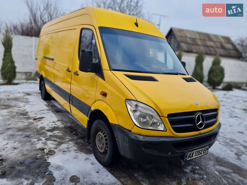 Вантажний фургон Mercedes-Benz Sprinter 2012 в Харкові