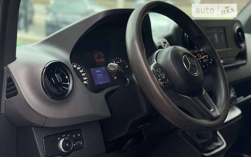 Грузопассажирский фургон Mercedes-Benz Sprinter 2019 в Черновцах