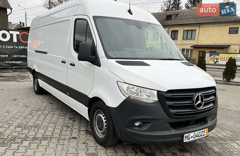 Вантажний фургон Mercedes-Benz Sprinter 2019 в Чернівцях