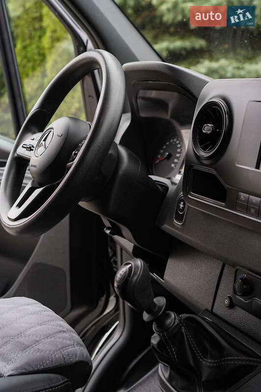 Микроавтобус Mercedes-Benz Sprinter 2019 в Тернополе фото 21 Микроавтобус Mercedes-Benz Sprinter 2019 в Тернополе