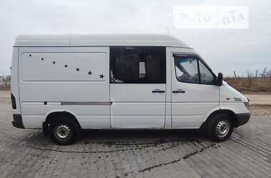 Вантажопасажирський фургон Mercedes-Benz Sprinter 2001 в Чернівцях