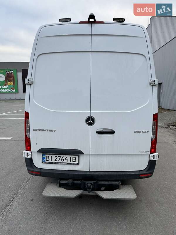 Грузовой фургон Mercedes-Benz Sprinter 2018 в Полтаве