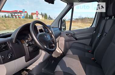 Грузовой фургон Mercedes-Benz Sprinter 2011 в Стрые