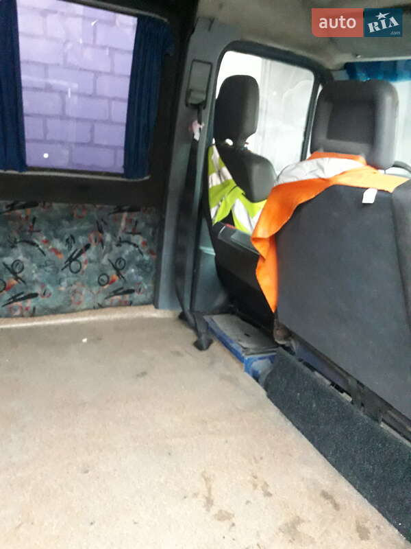 Микроавтобус Mercedes-Benz Sprinter 1998 в Пятихатках фото 8 Микроавтобус Mercedes-Benz Sprinter 1998 в Пятихатках