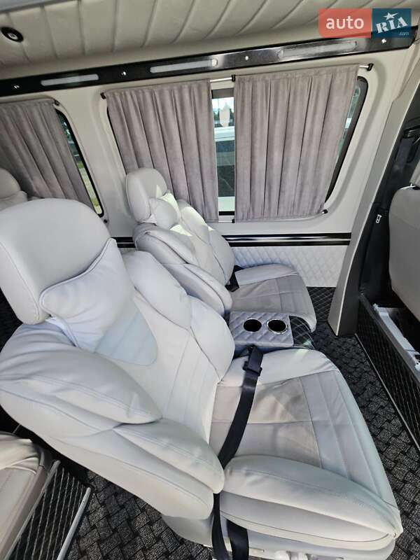 Микроавтобус Mercedes-Benz Sprinter 2018 в Одессе фото 43 Микроавтобус Mercedes-Benz Sprinter 2018 в Одессе