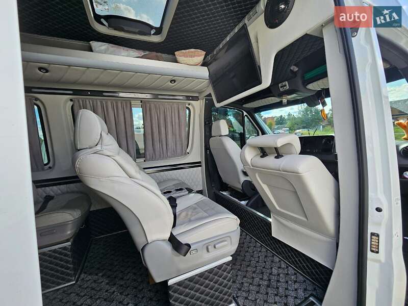 Микроавтобус Mercedes-Benz Sprinter 2018 в Одессе фото 38 Микроавтобус Mercedes-Benz Sprinter 2018 в Одессе