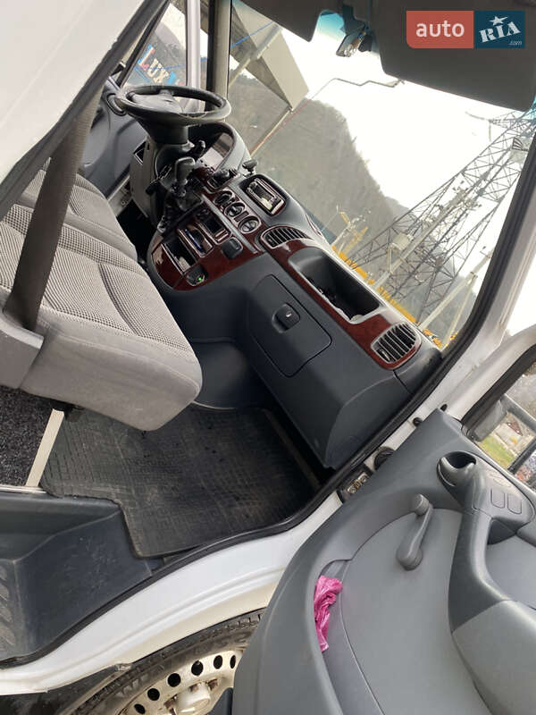 Мікроавтобус Mercedes-Benz Sprinter 2006 в Стрию