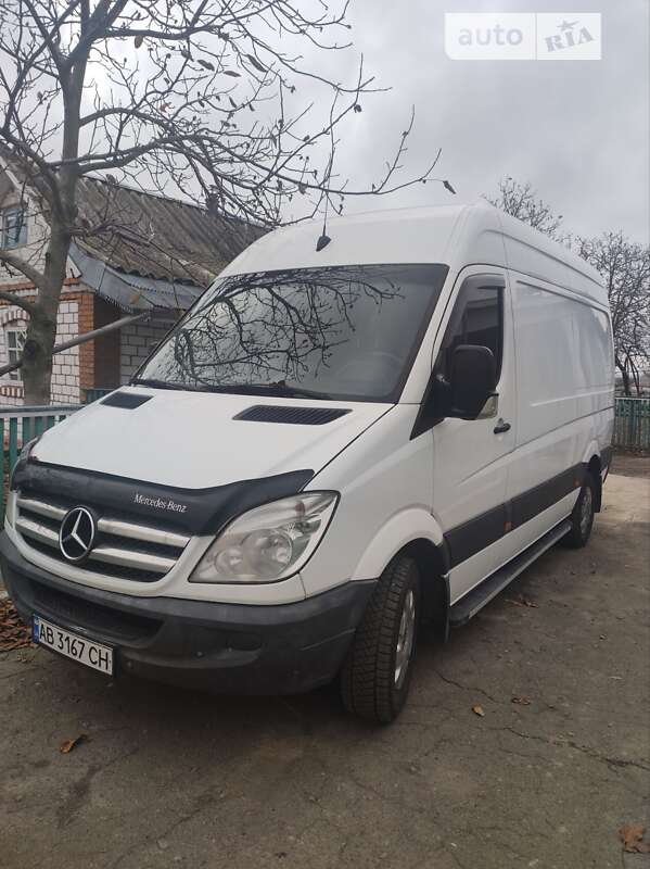 Mercedes-Benz Sprinter 2012
