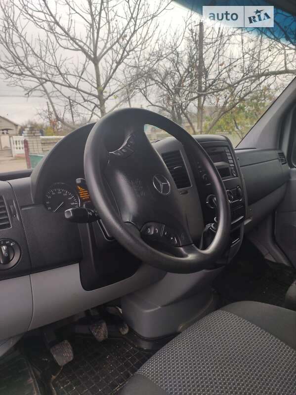 Вантажний фургон Mercedes-Benz Sprinter 2012 в Тростянці