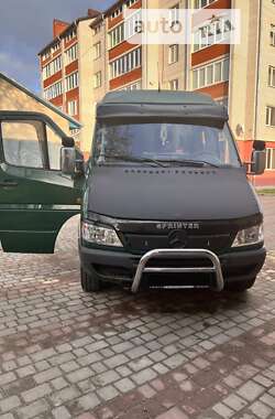 Вантажопасажирський фургон Mercedes-Benz Sprinter 2001 в Чорткові