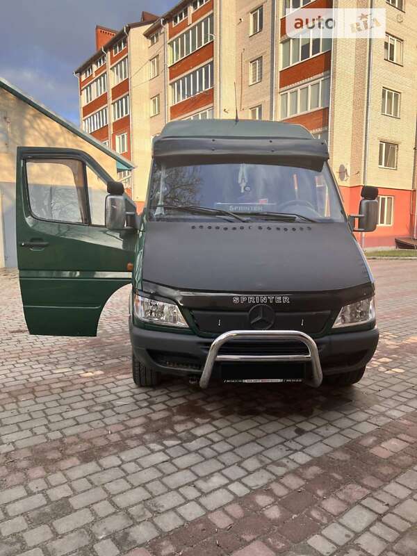 Грузопассажирский фургон Mercedes-Benz Sprinter 2001 в Чорткове