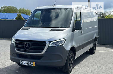 Грузовой фургон Mercedes-Benz Sprinter 2019 в Долине