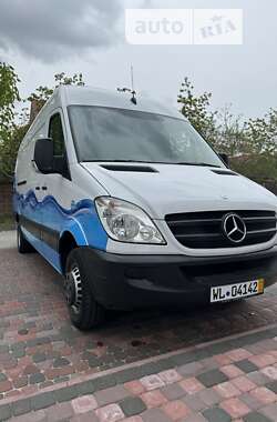 Вантажний фургон Mercedes-Benz Sprinter 2011 в Вараші