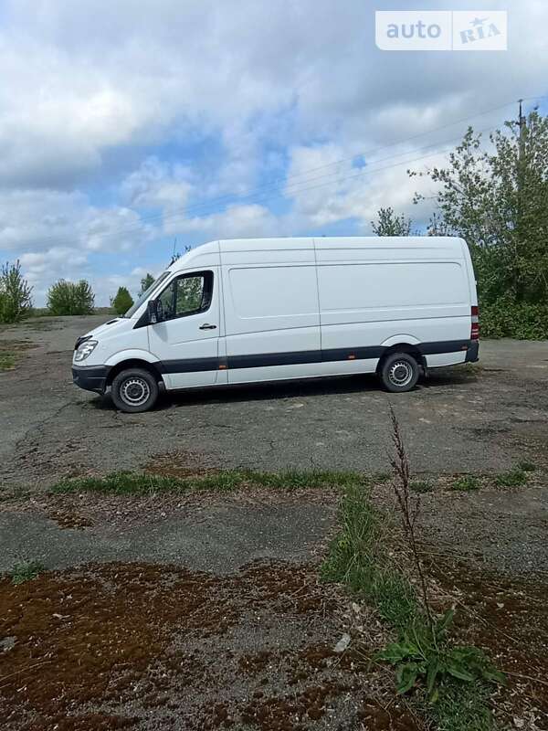 Грузовой фургон Mercedes-Benz Sprinter 2013 в Виннице