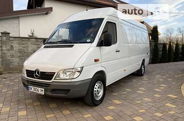 Вантажний фургон Mercedes-Benz Sprinter 2006 в Рівному