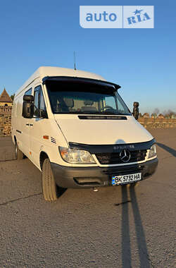 Вантажний фургон Mercedes-Benz Sprinter 2006 в Рівному