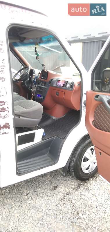 Другие автобусы Mercedes-Benz Sprinter 2005 в Драгобрате