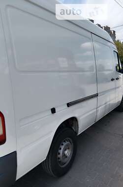 Вантажний фургон Mercedes-Benz Sprinter 2003 в Хмельницькому