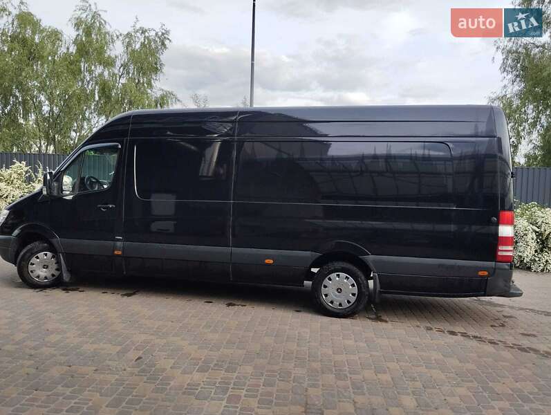 Mercedes-Benz Sprinter 2013