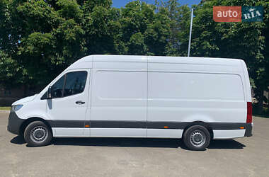 Грузовой фургон Mercedes-Benz Sprinter 2020 в 