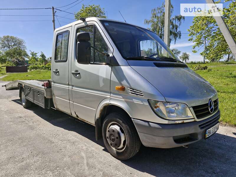 Эвакуатор Mercedes-Benz Sprinter 2005 в Ровно